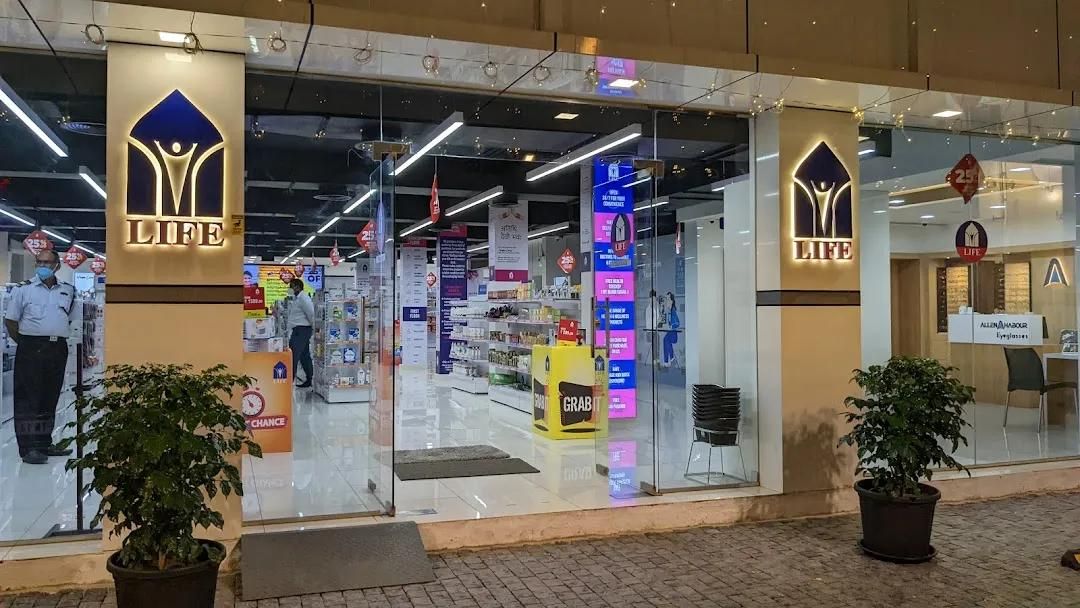 Life Pharmacy