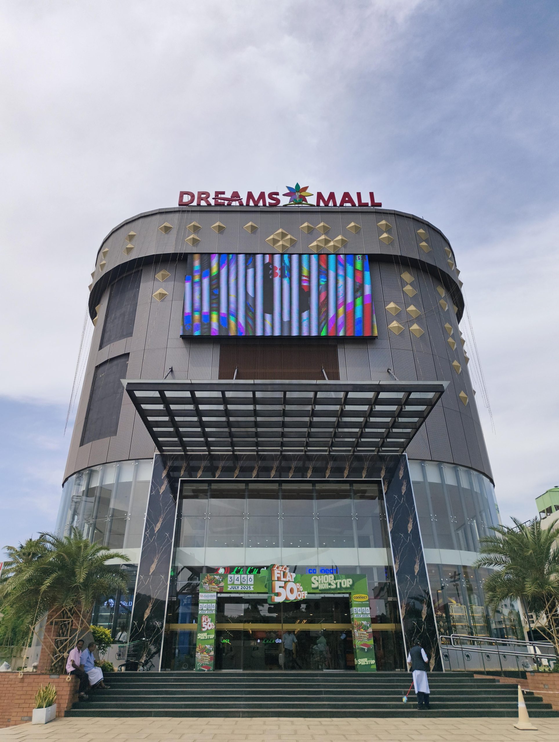 DREAMS MALL KOTTIYAM